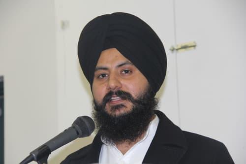 03 Gurbani Vichar(UK)