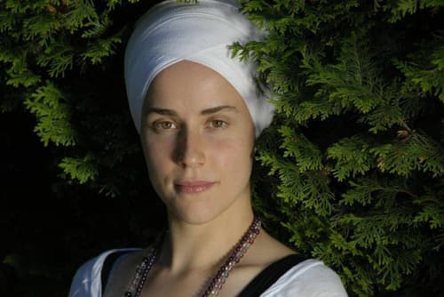 Nirinjan Kaur Khalsa (Vancouver)