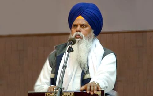 Prabh Ji Tu Mere Praan Adharae
